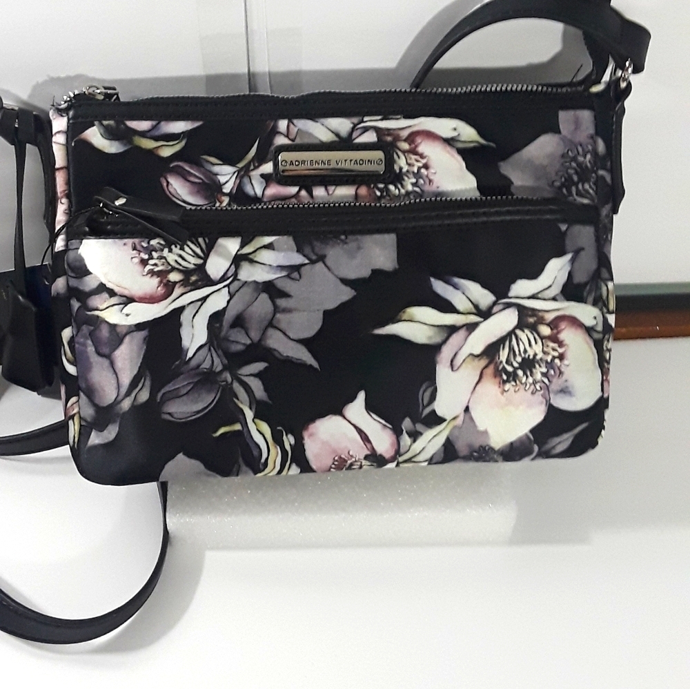 Adrianne Vittadini handbag